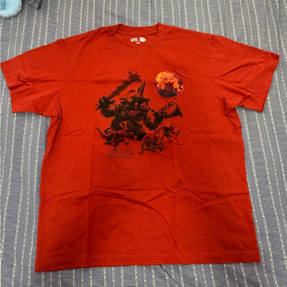Uniqlo Graphic Short Sleeve Tee